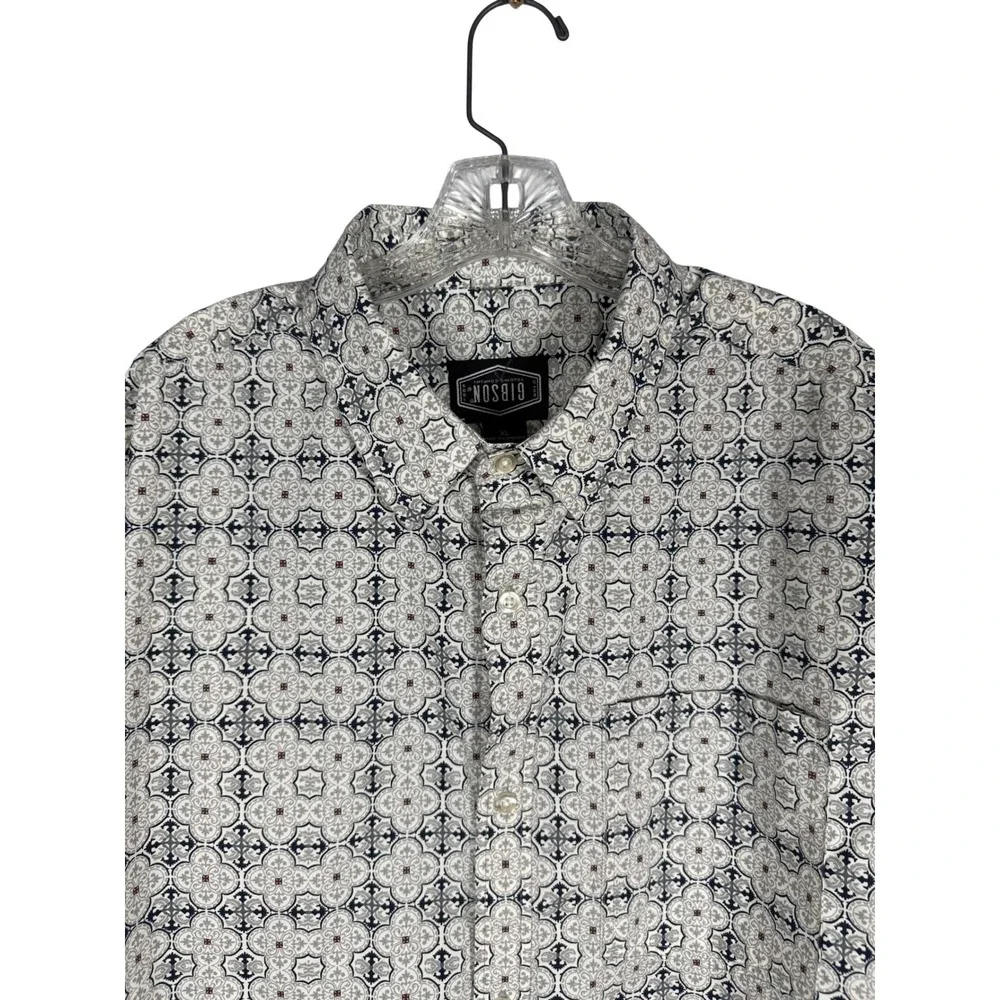 NWOT GIBSON TRADING CO Men's Initiate Medallion Print Button-Down Shirt, Size XL - Picture 5 of 11